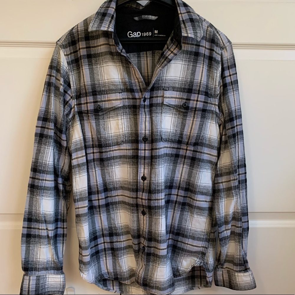 Gap | Button Down Shirt